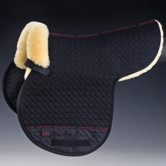 Tapis forme de selle dos mouton véritable Champ Christ