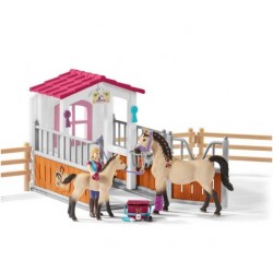 KIT DE JEUX BOX AVEC CHEVAUX ARABES  SCHLEICH