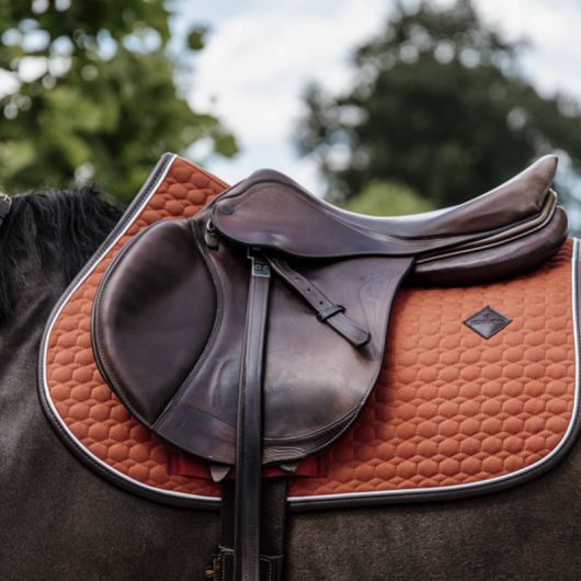 Tapis de selle cheval Velvet Classic cuir - Kentucky Horsewear 42707 Tapis de selle cheval Velvet Classic cuir - Kentucky Horsewear 42707