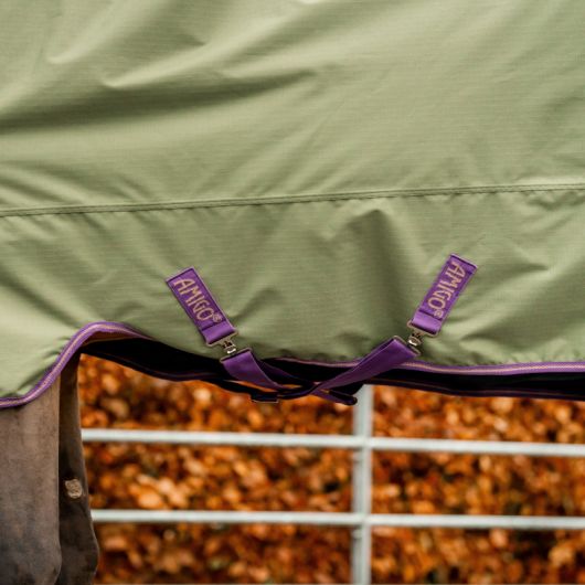 Couverture extérieur cheval avec couvre cou 0g Amigo Hero Ripstop Lite- Horseware