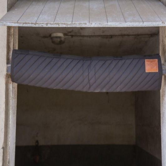 Protection tête box cheval Diagonal - Paddock Sport