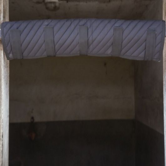Protection tête box cheval Diagonal - Paddock Sport