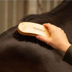 Brosse de finition cheval ComfortCare Harry's Horse