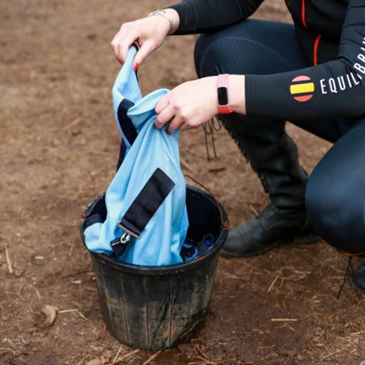Chemise rafraichissante cheval Quick Chill Cooling Rug - Equilibrium