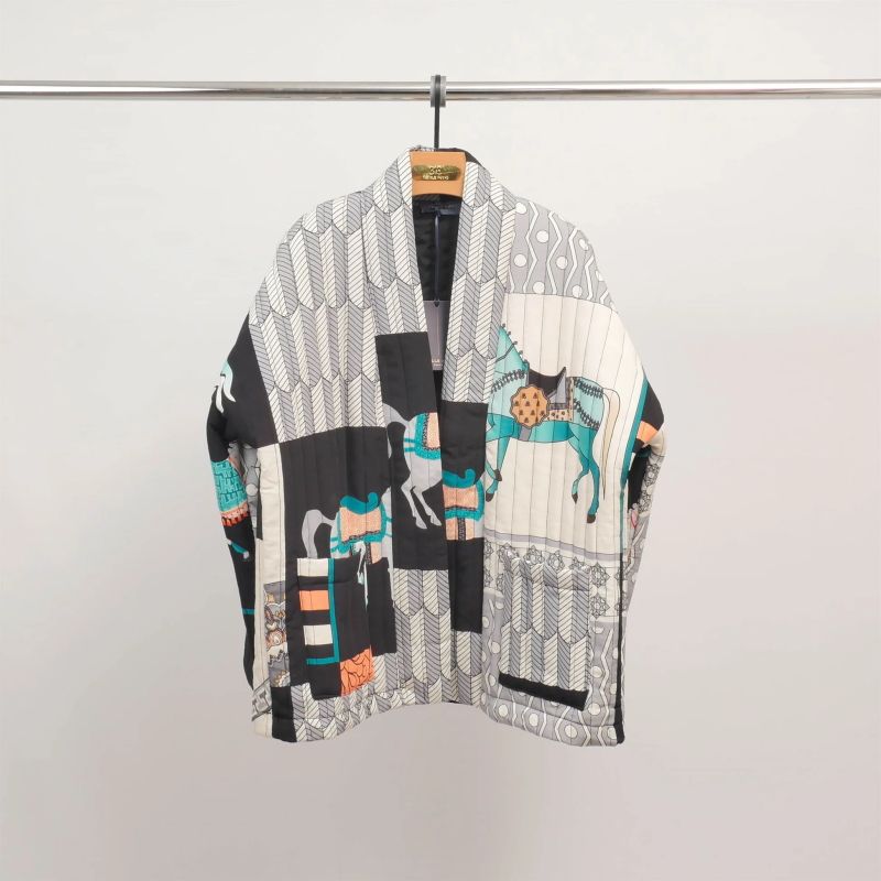 Manteau matelassé Kimono imprimé chevaux Cécile Wang 