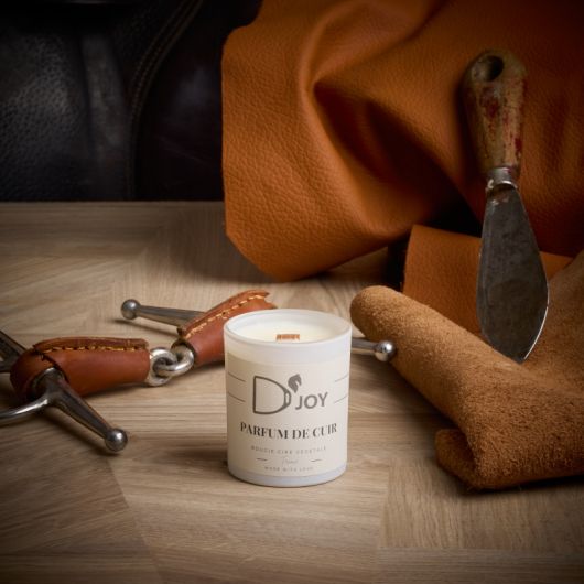 Bougie cheval équitation Parfum de cuir Mini format - D'joy Bougie cheval équitation Parfum de cuir Mini format - D'joy