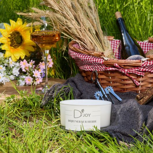 Bougie équitation Déjeuner sur l'herbe Grand format - D'joy  Bougie équitation Déjeuner sur l'herbe Grand format - D'joy