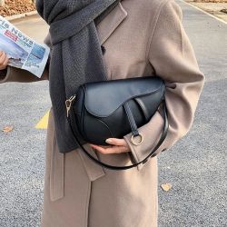 Sac à main bandoulière cuir vegan forme selle anglaise