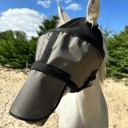 Masque anti-mouche anti-uv cheval sans oreilles Helios - Equidiva